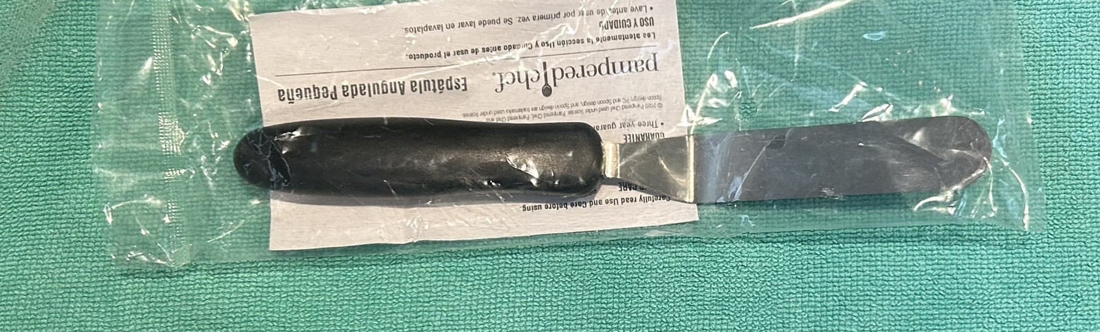NEW Pampered Chef Small Spatula Spreader # 2071 Retired