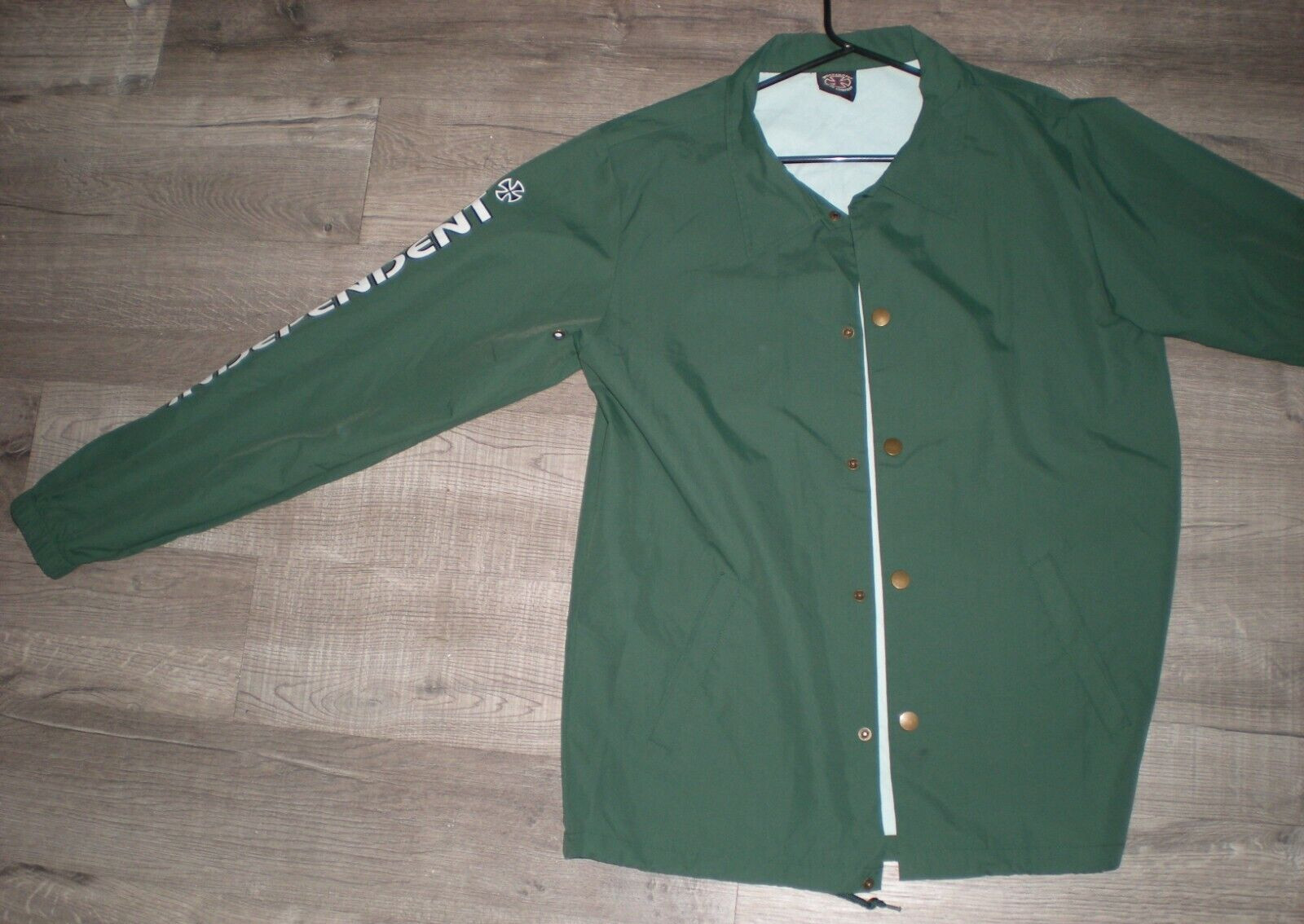 JACKET independent truck co SIZE Medium skate coat green skateboarding SK8 M