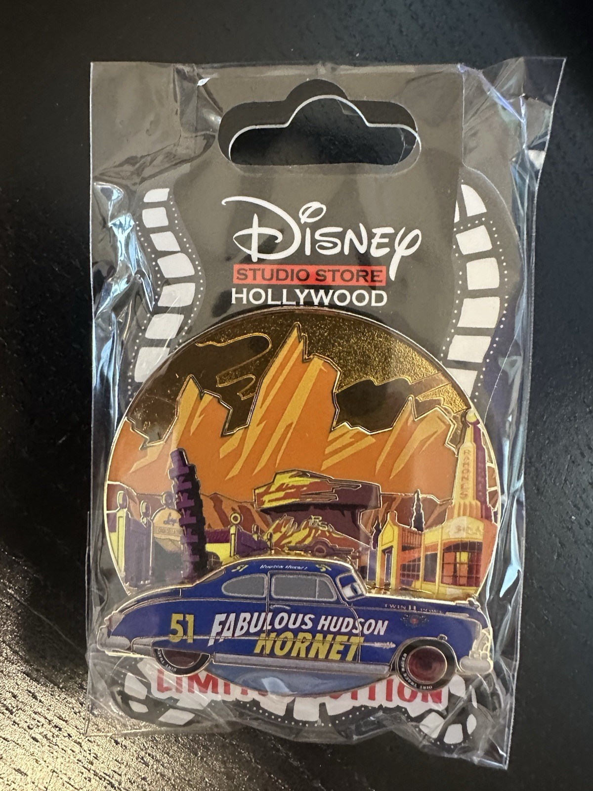 Disney DSSH Pixar Cars 20th Anniversary LE 400 Doc Hudson Hornet Car Pin