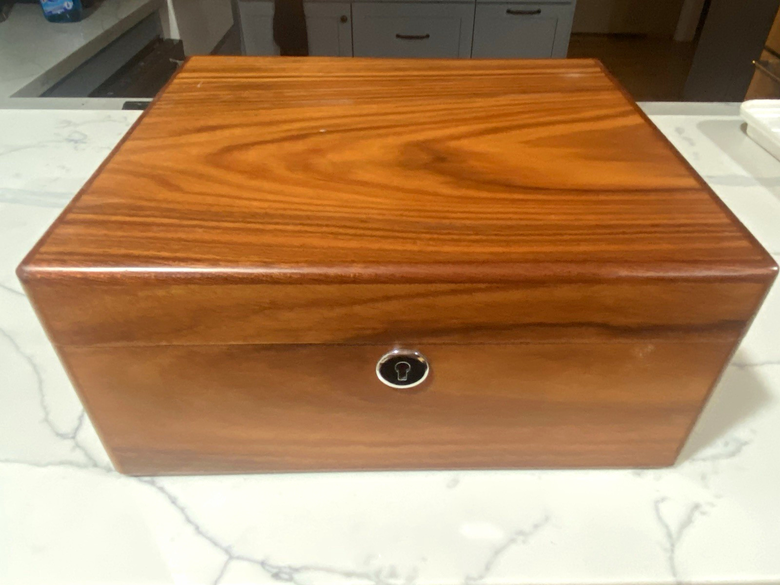 Diamond Crown Wooden Cigar Humidor Box w/ Humi-System Digital Hygrometer