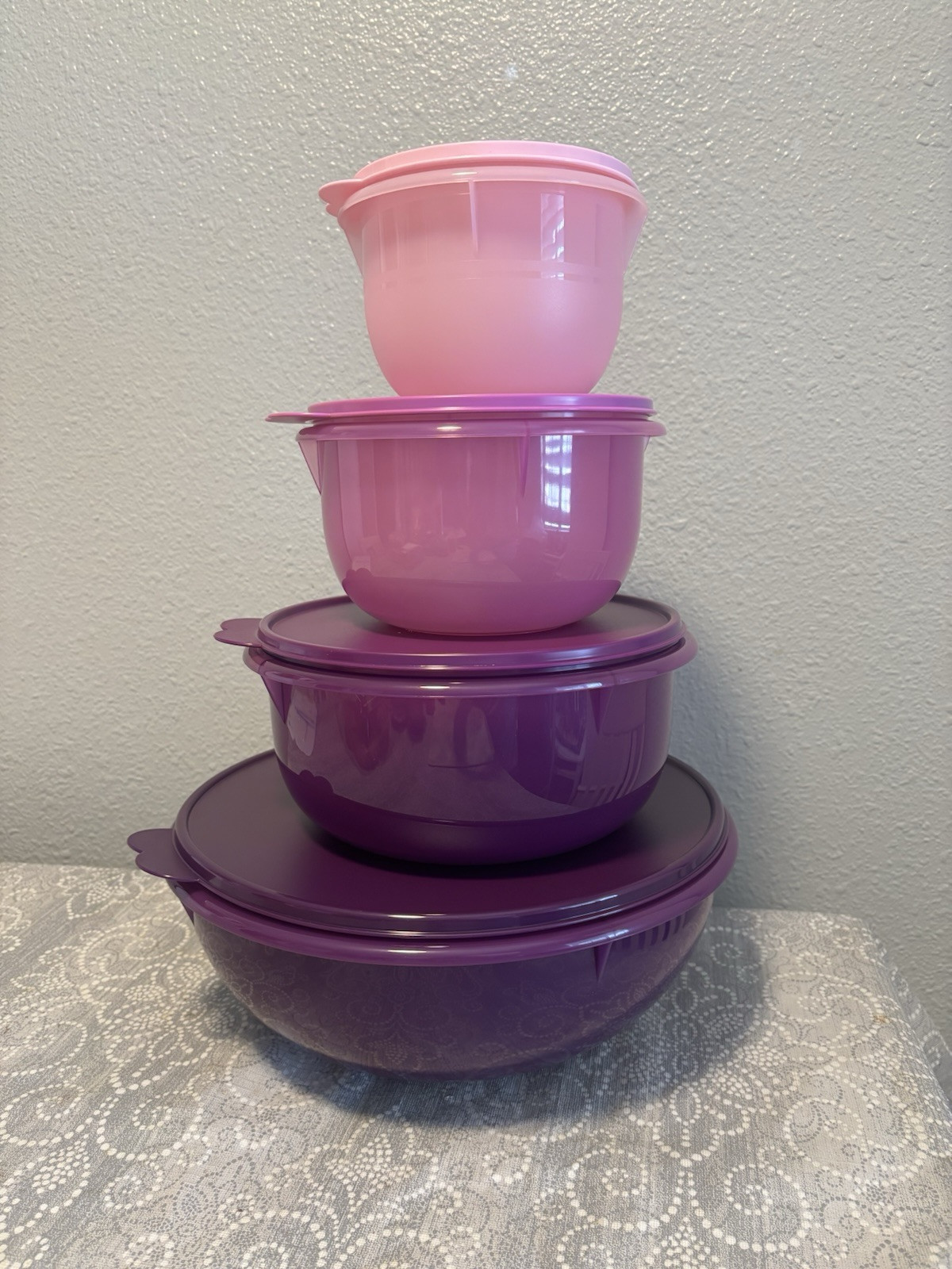 BRAND NEWTupperware Mixing Bowl 4-pc. Set Purple