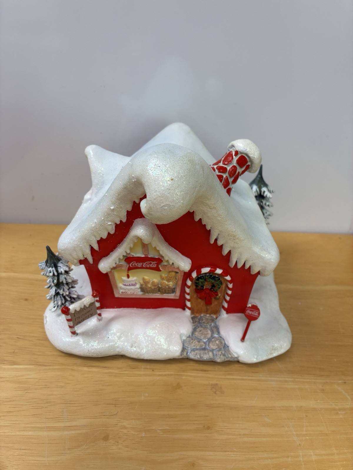 Hawthorne Village Coca-Cola Polar Bear Village “Frosted Dreams Bakery” #78639 Hawthorne Village Coca-Cola Polar Bear Village “Frosted Dreams Bakery” #78639