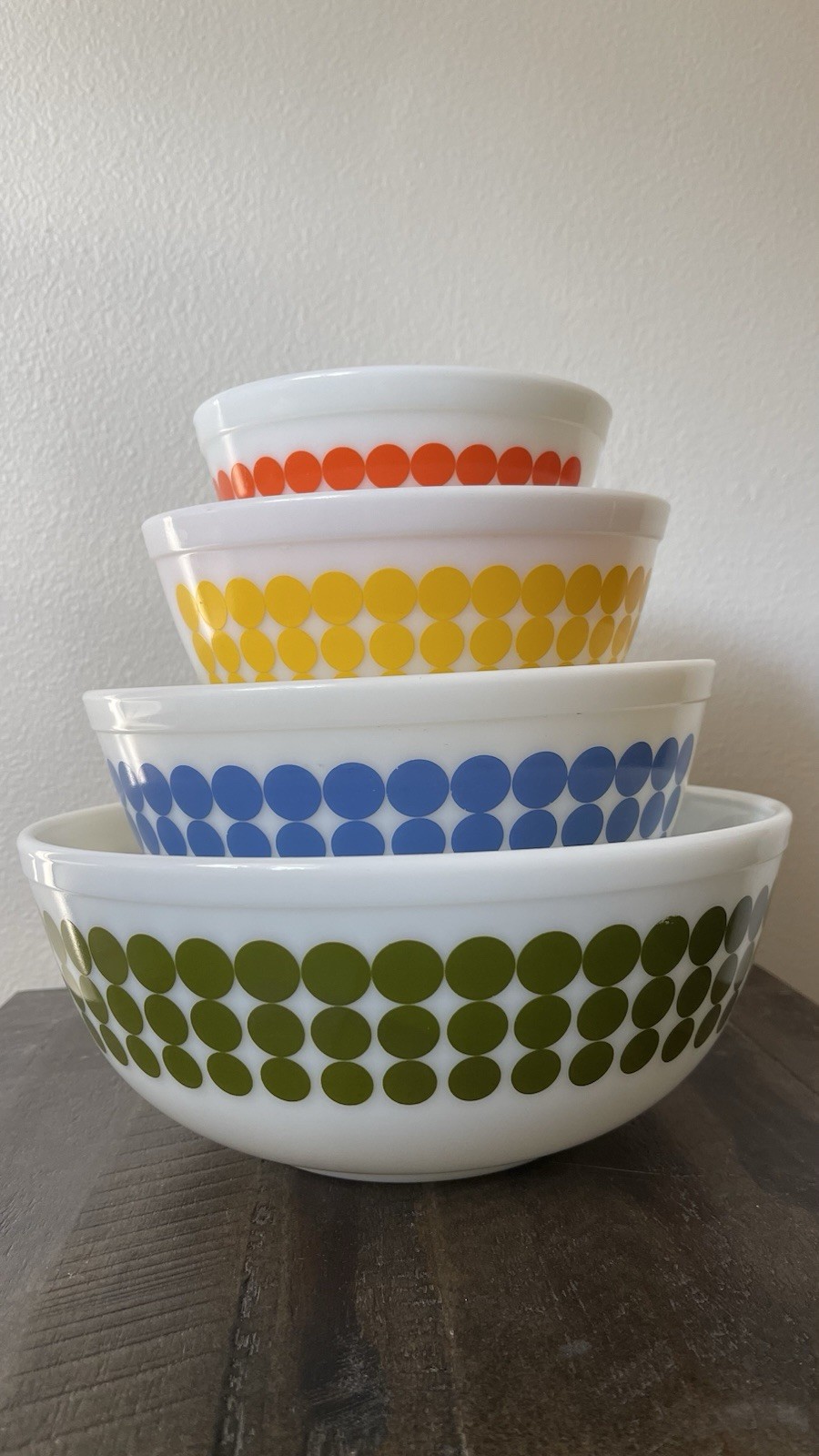 VTG Pyrex Polka Dot Nesting Mixing Bowls Set of 4