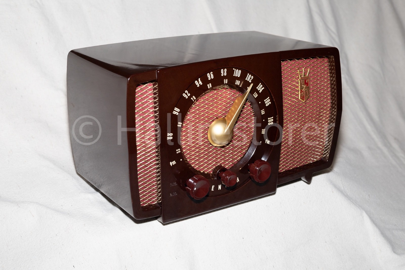 Vintage ZENITH  Model H723 AM- FM radio Completely Restored - Bakelite.