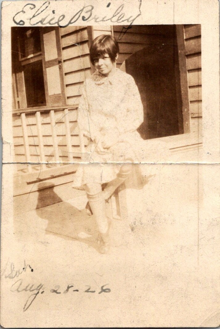 1926 Pretty Stylish Woman w/ Short Hair Posing & Smiling FOUND B+W Photo 00642