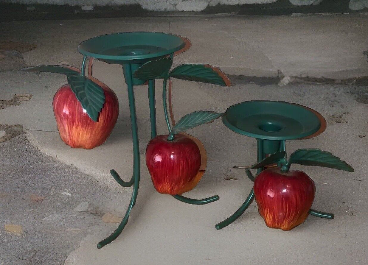 Adorable Vintage Metal Candleholders Green With 3-D Apples ￼