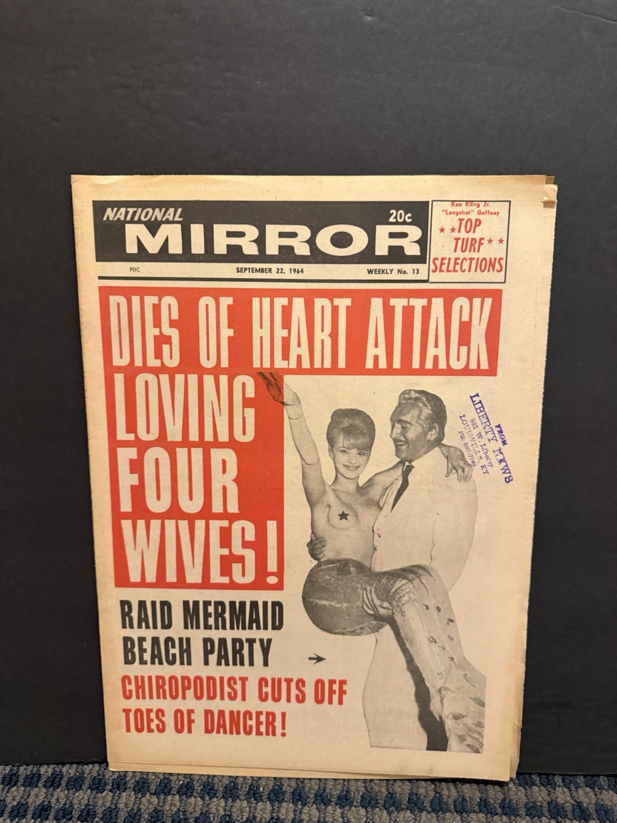1964 National Mirror Newspaper, Man Foes of Heart Attack Loving 4 Wives (10W)