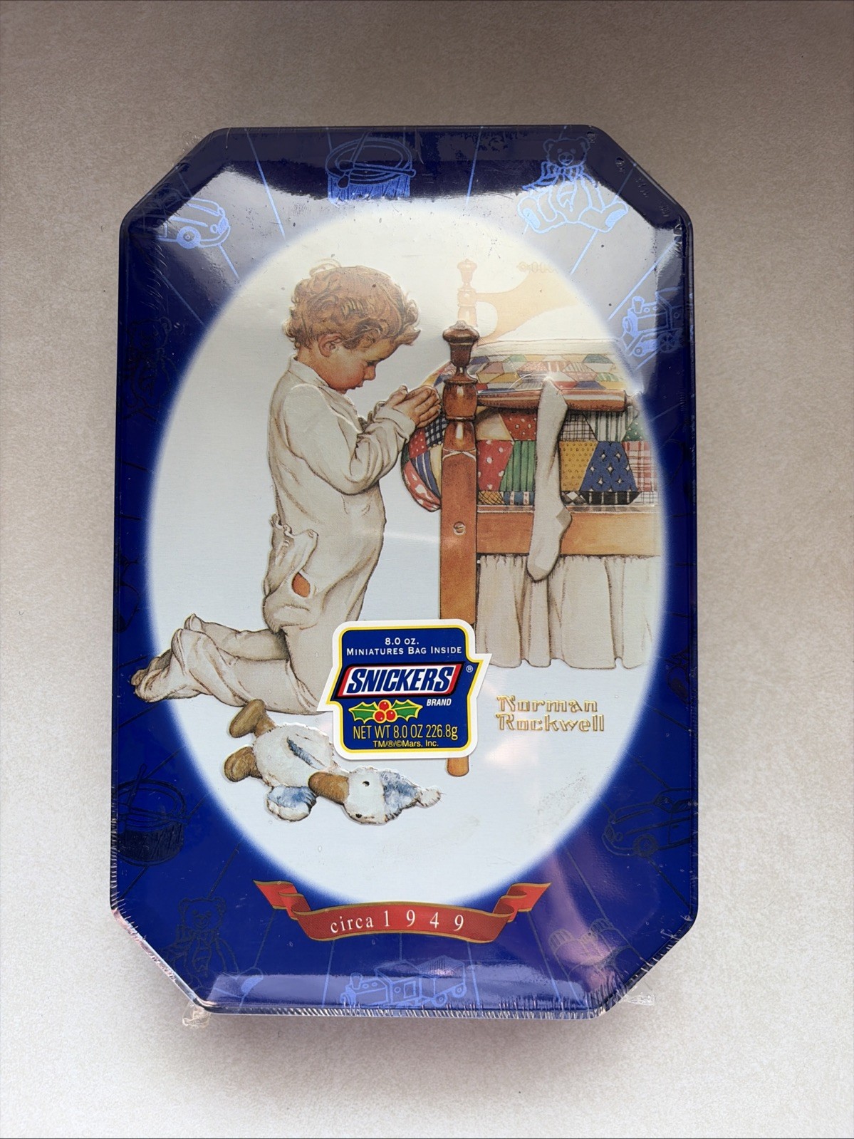 Snickers Collectible Tin Norman Rockwell 2003 Container Sealed w/ Snickers