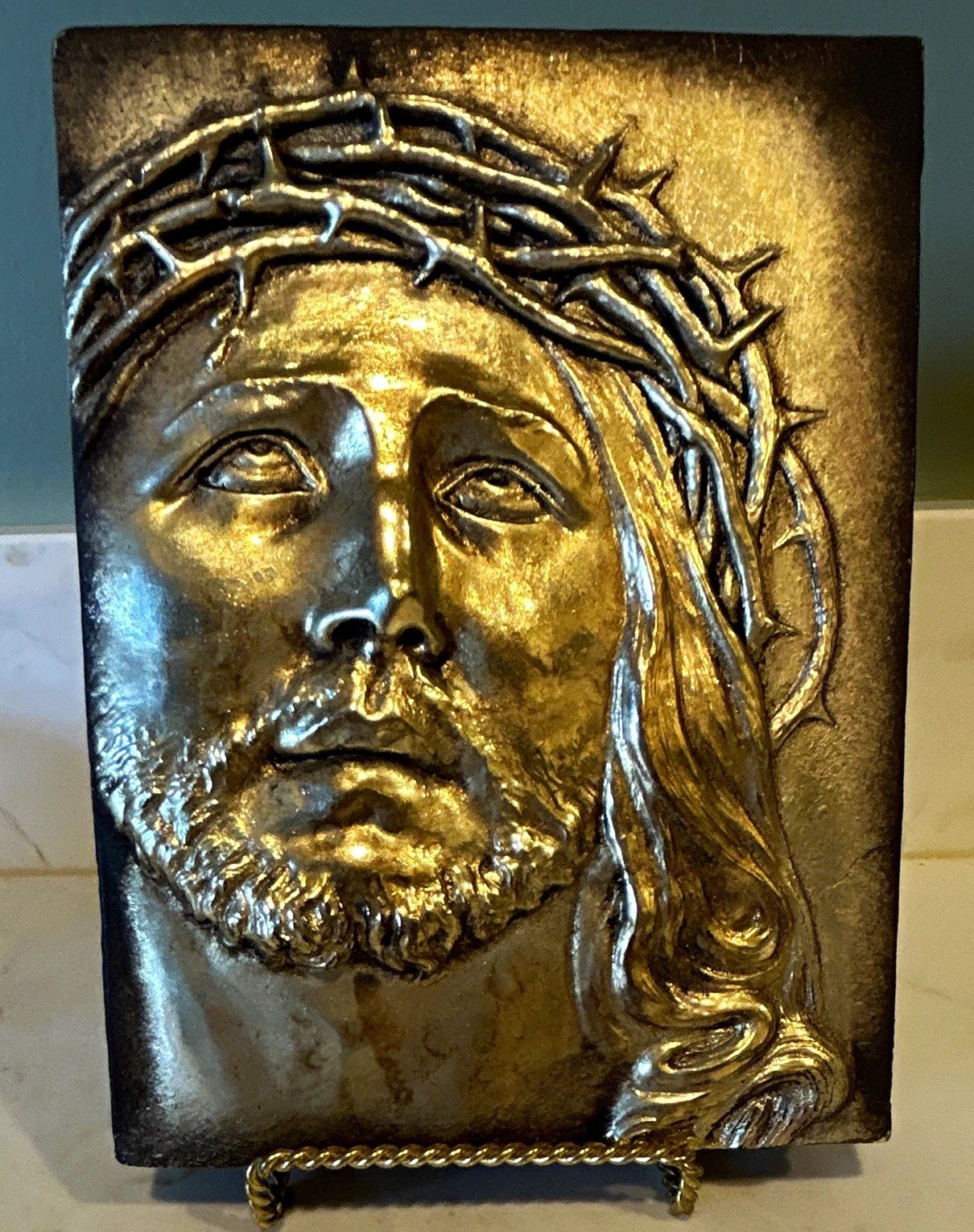 Retired Sid Dickens  “The Gift” plaque of Jesus crown of thorns