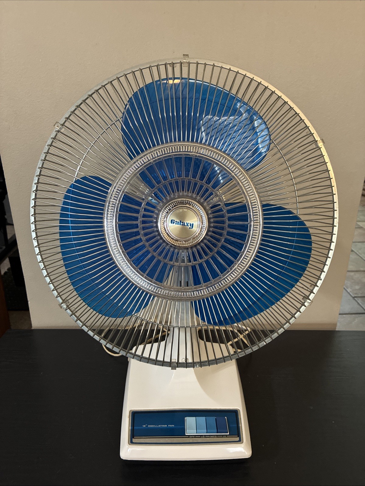 NICE Vintage Fan Galaxy 16