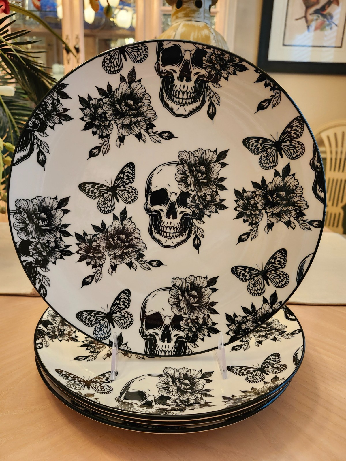 ZRIKE HALLOWEEN SKULL BUTTERFLY FLORAL SET OF 4 CERAMIC DINNER PLATES GOTHIC NEW ZRIKE HALLOWEEN SKULL BUTTERFLY FLORAL SET OF 4 CERAMIC DINNER PLATES GOTHIC NEW