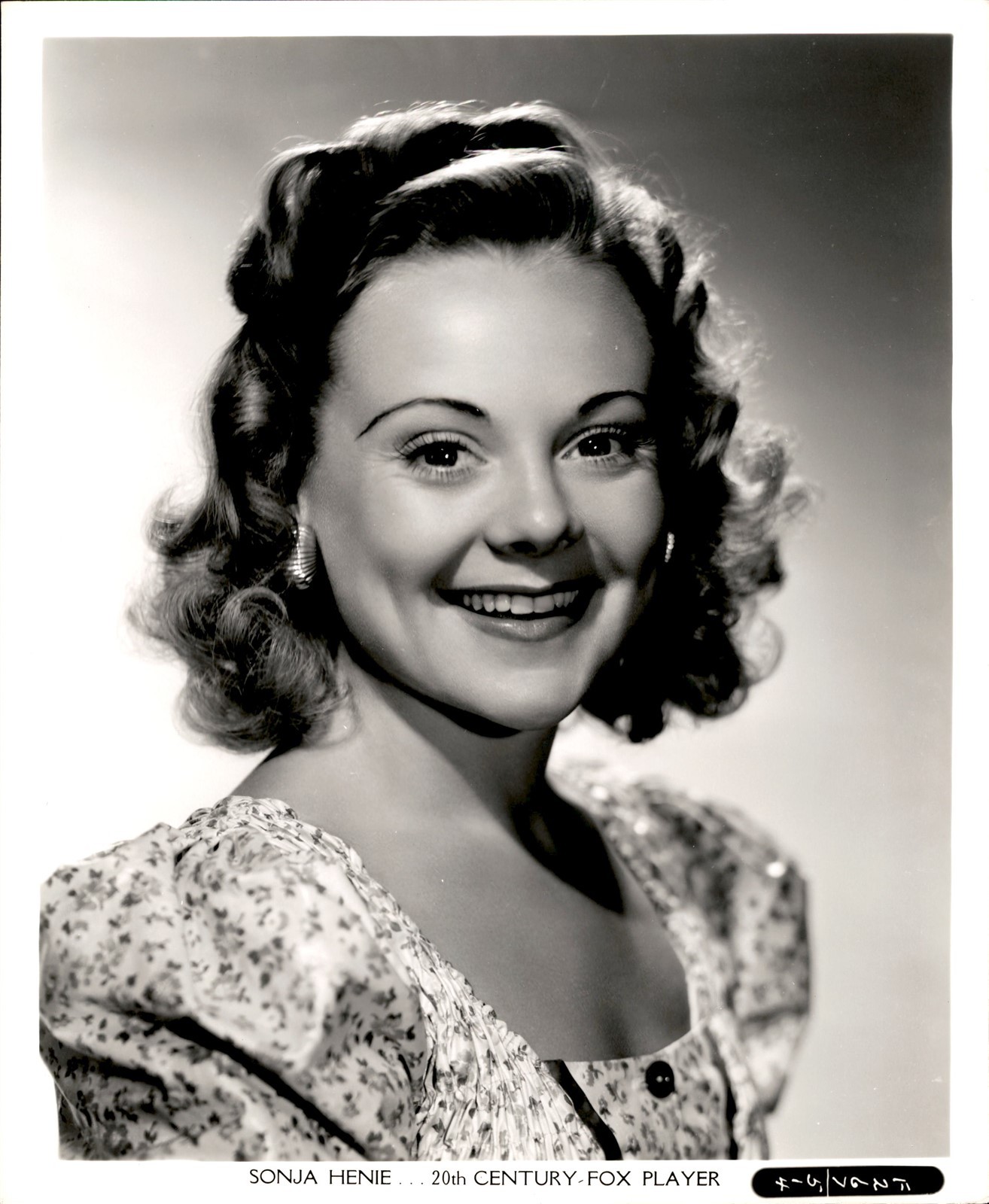 LMPE50 Original Frank Powolny Photo BEAUTIFUL SMILE 1940s ACTRESS SONJA HENIE LMPE50 Original Frank Powolny Photo BEAUTIFUL SMILE 1940s ACTRESS SONJA HENIE