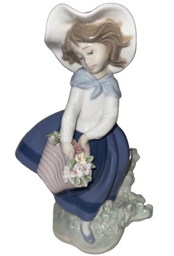 Fun Lladro Pretty Pickings Girl With Basket of Flowers 7 Fun Lladro Pretty Pickings Girl With Basket of Flowers 7