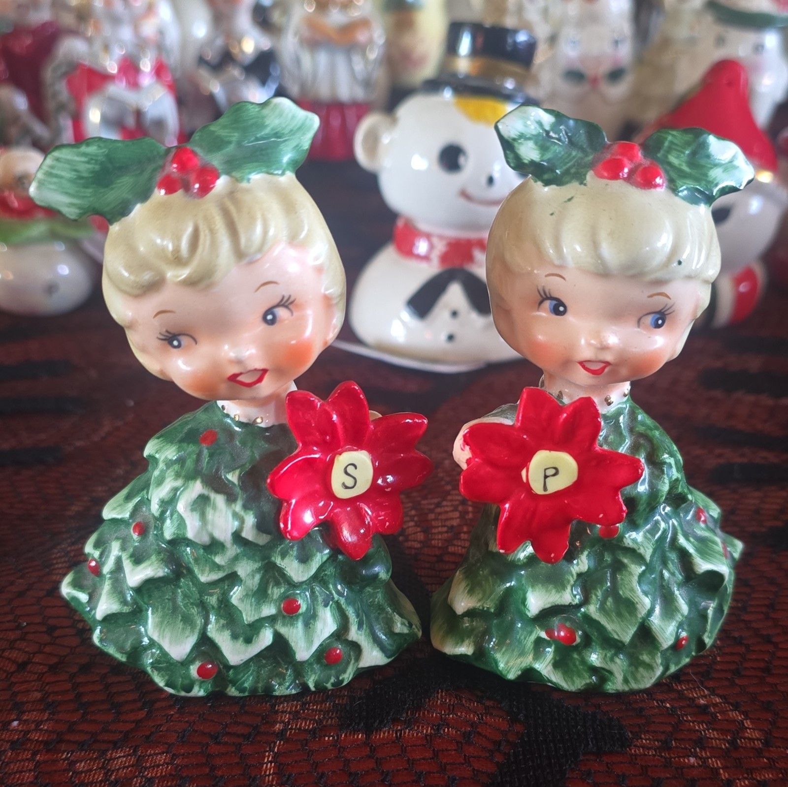 Vintage Ceramic Christmas Tree Girl Salt & Pepper Shakers Set 6216
