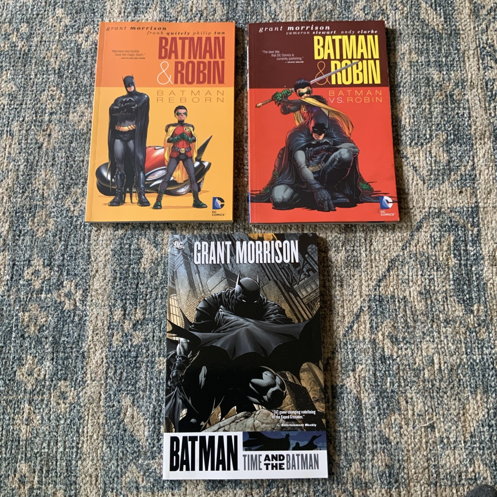 Batman & Robin Deluxe Edition Set (2) Batman Reborn/Batman vs. Robin Morrison Batman & Robin Deluxe Edition Set (2) Batman Reborn/Batman vs. Robin Morrison