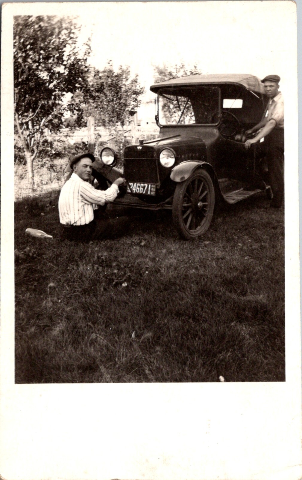 Delano Minnesota Starting Automobile by Hand Crank 1918-1930 RPPC Postcard 24113