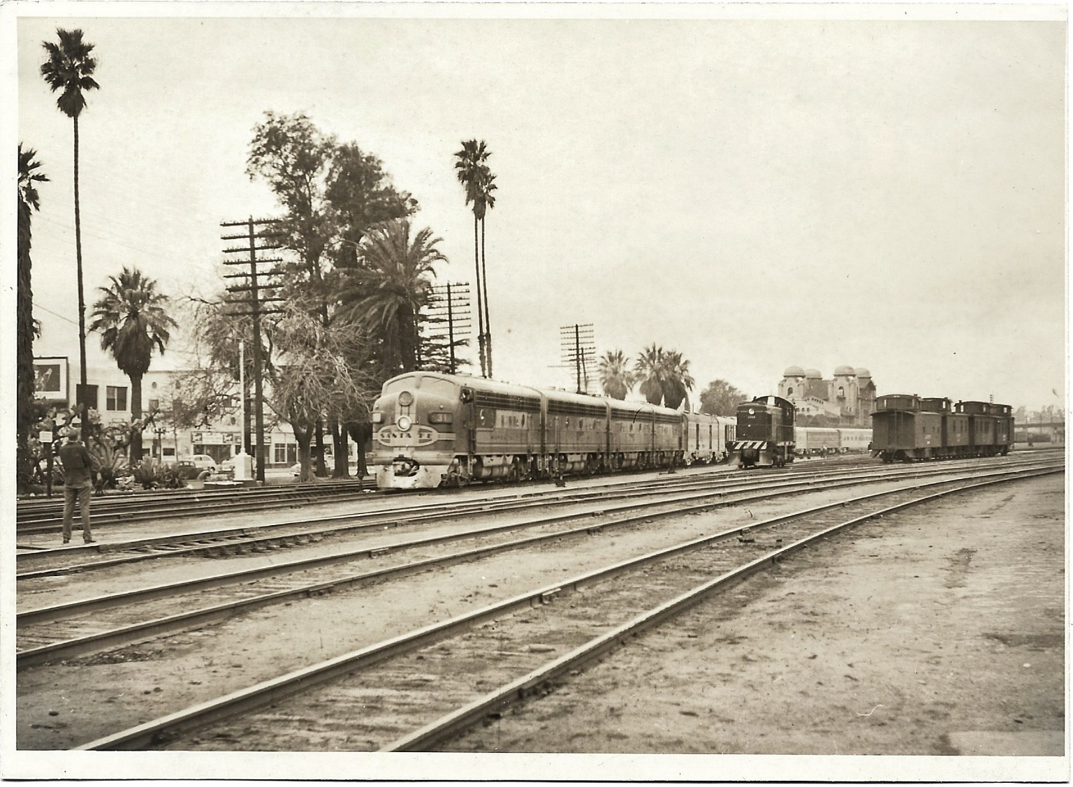 Vintage 1947 Photo ATSF Santa Fe DIESEL Engine SAN BERNARDINO CA. Train Station