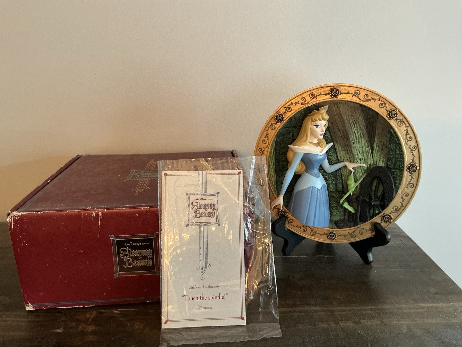 Disney RARE LE 288/10,000 Sleeping Beauty 