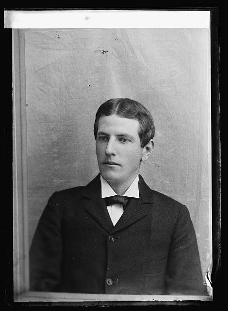 Photo:Thomas, H.B.