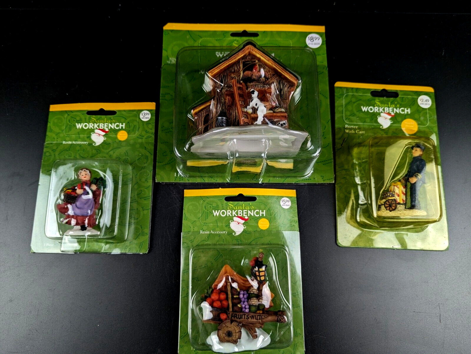 Santa\'s Workbench Christmas Village Figurines, (lot of 4) Chicken Coop