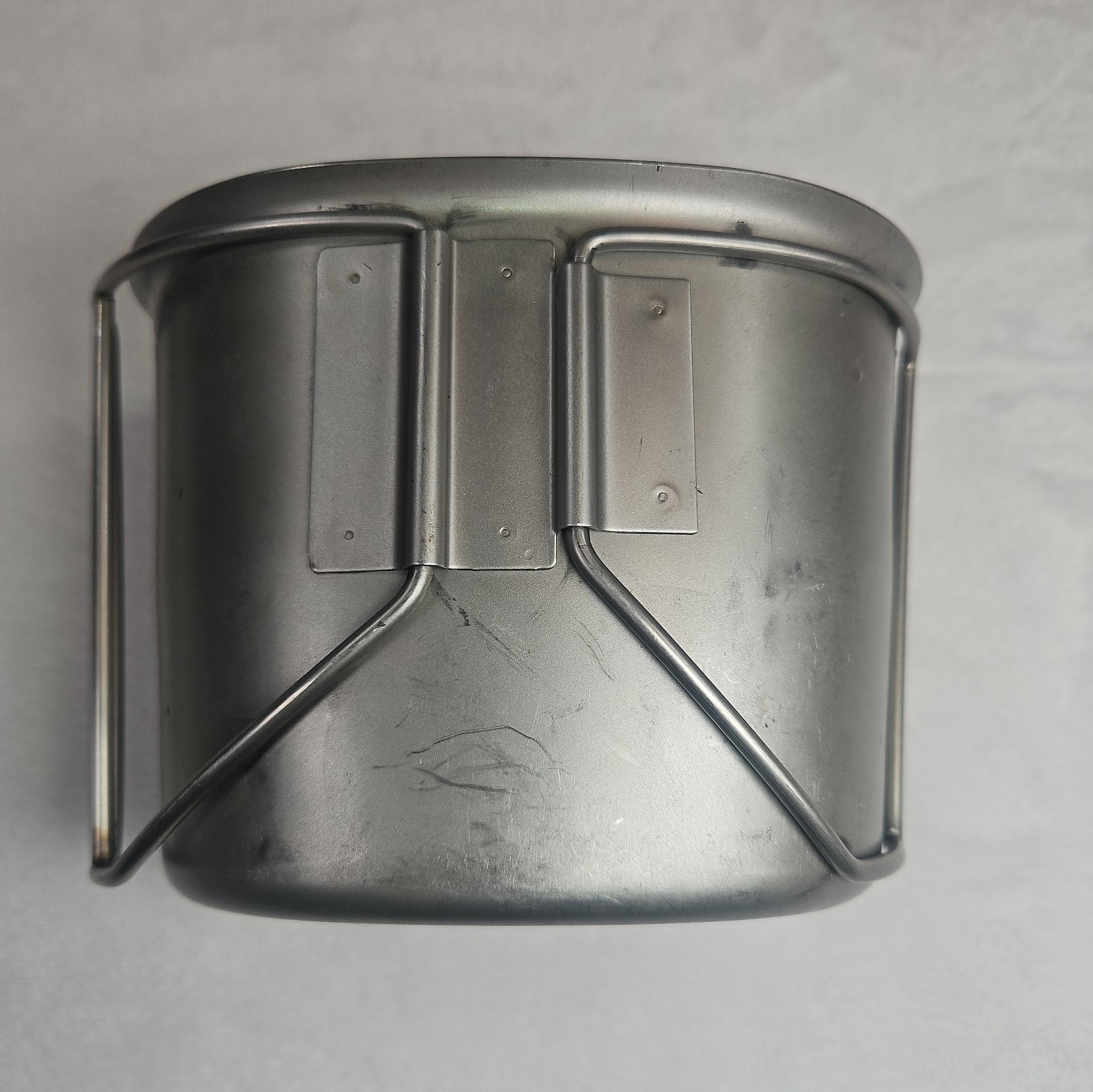 Canteen Cup-Steel, 1 Quart, Folding Handle - USGI (Very Good)