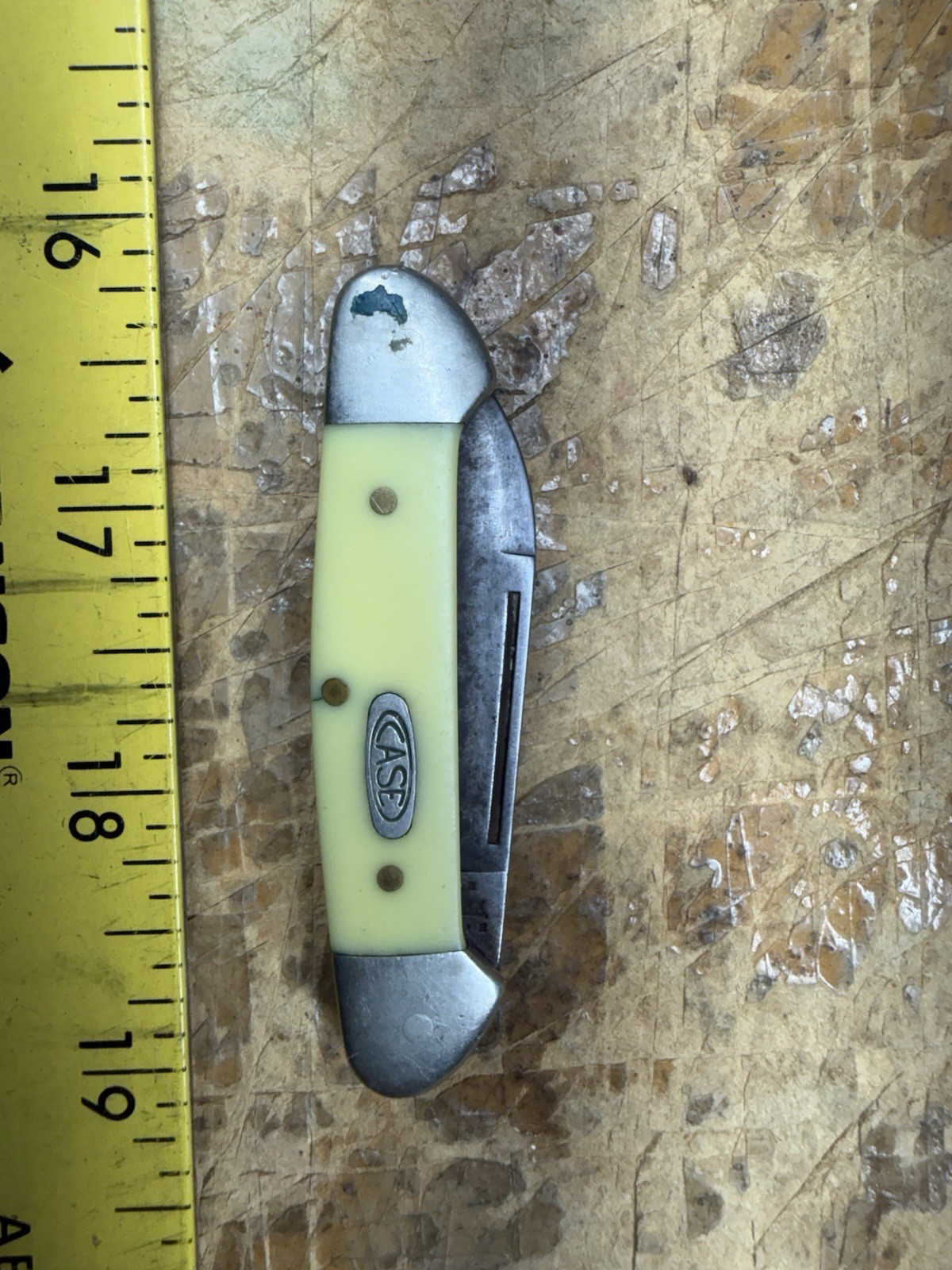 Vintage Case XX Yellow Handle 2 Blade Folding Pocket Knife Heavy Blade Wear