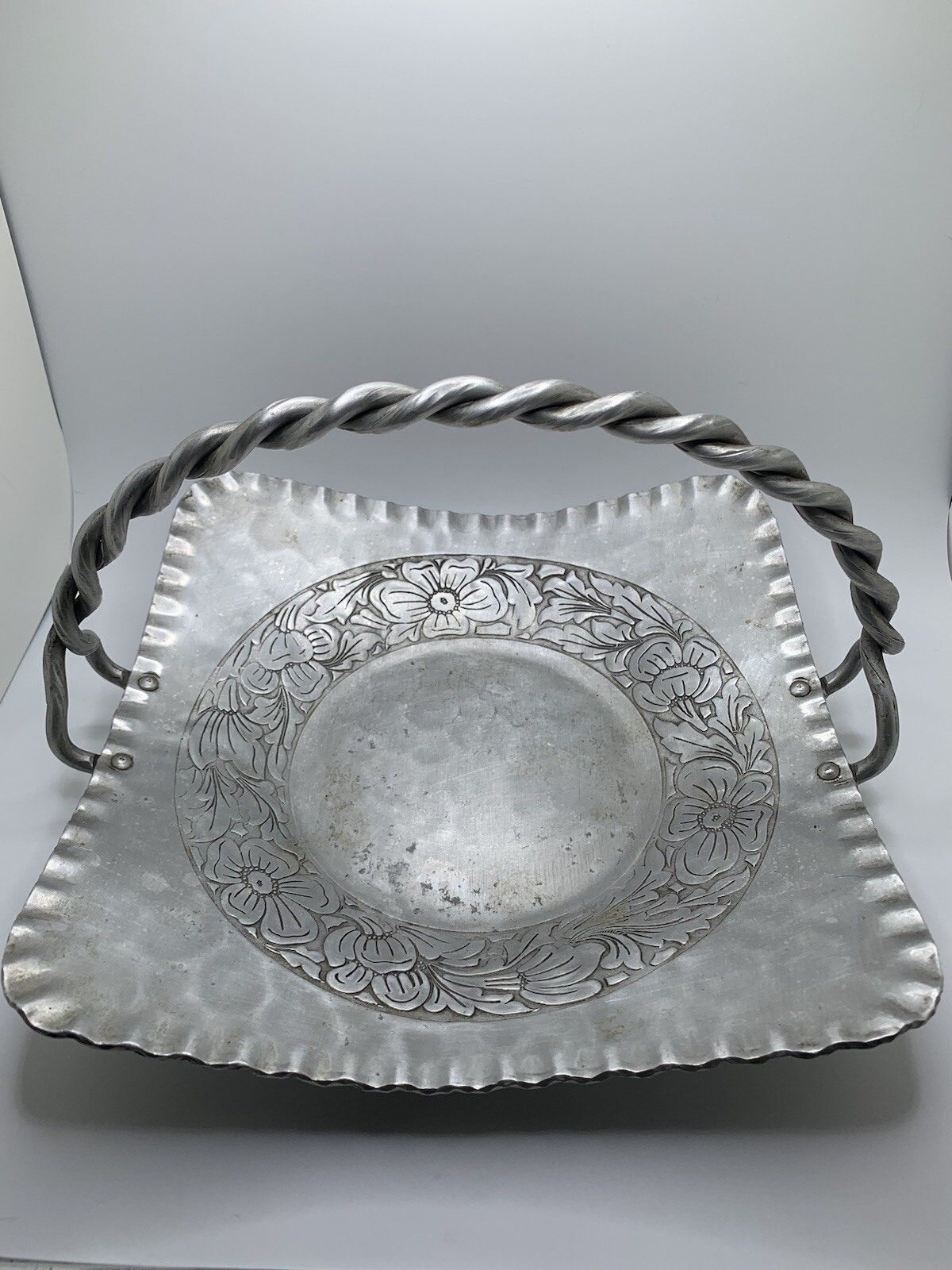 Vintage Everlast Heavy Forged Tray