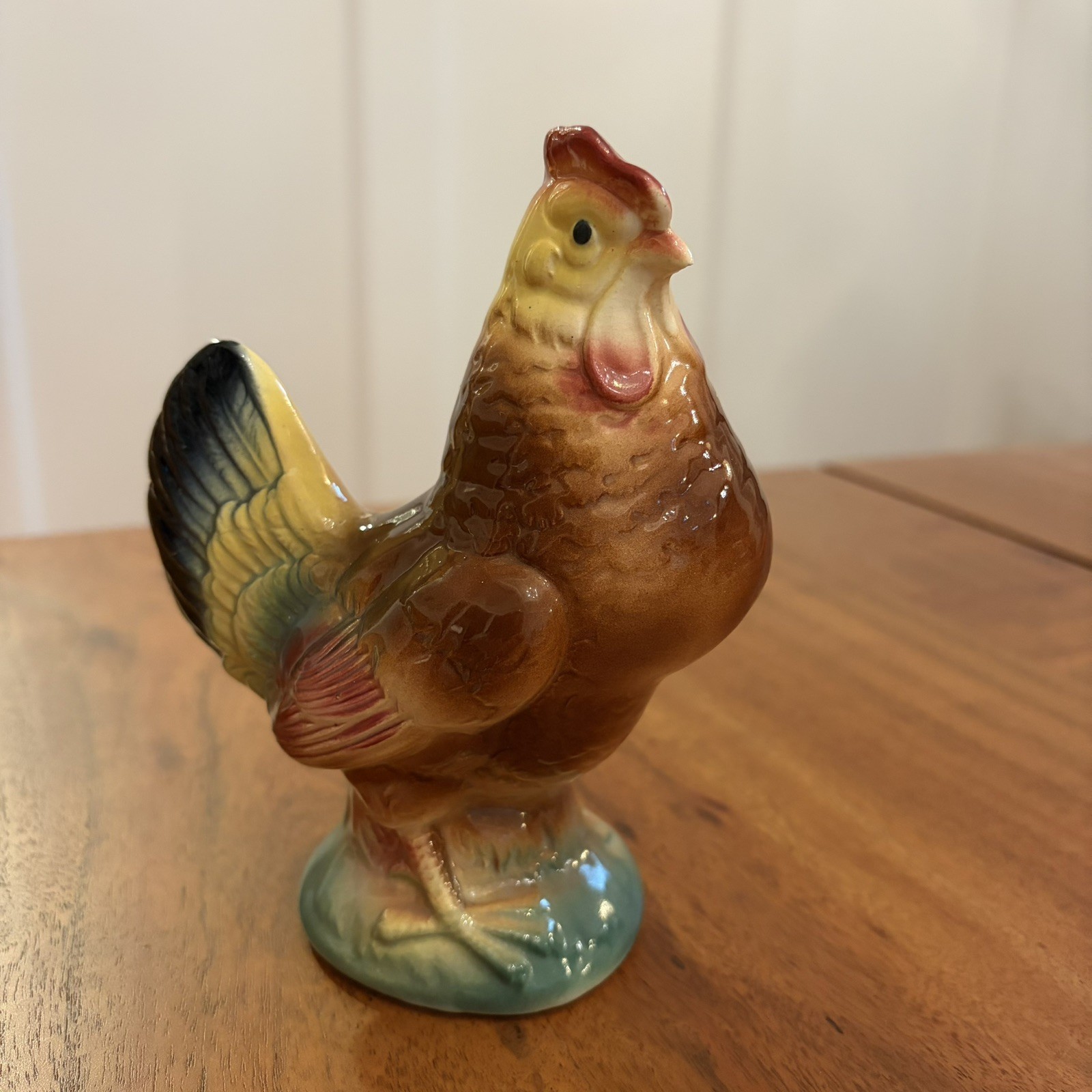 Vintage 1940s Royal Copley Ceramic Earthenware Hen Chicken Figurine Country Core
