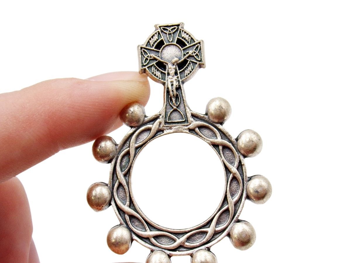 Celtic Knot Irish Cross Crown of Thorns One Decade Finger Rosary 1 7/8 Inch