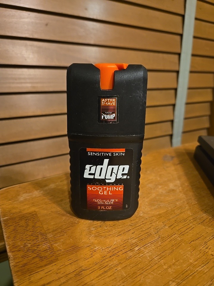 VTG EDGE After Shave W/pump Soothing Gel 3 Fl. Oz. Rare HTF Movie Prop 1993 