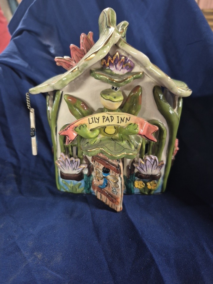 Vtg 2000 Blue Sky Clayworks Lilypad Inn Haven Tea Lite Holder Ceramic