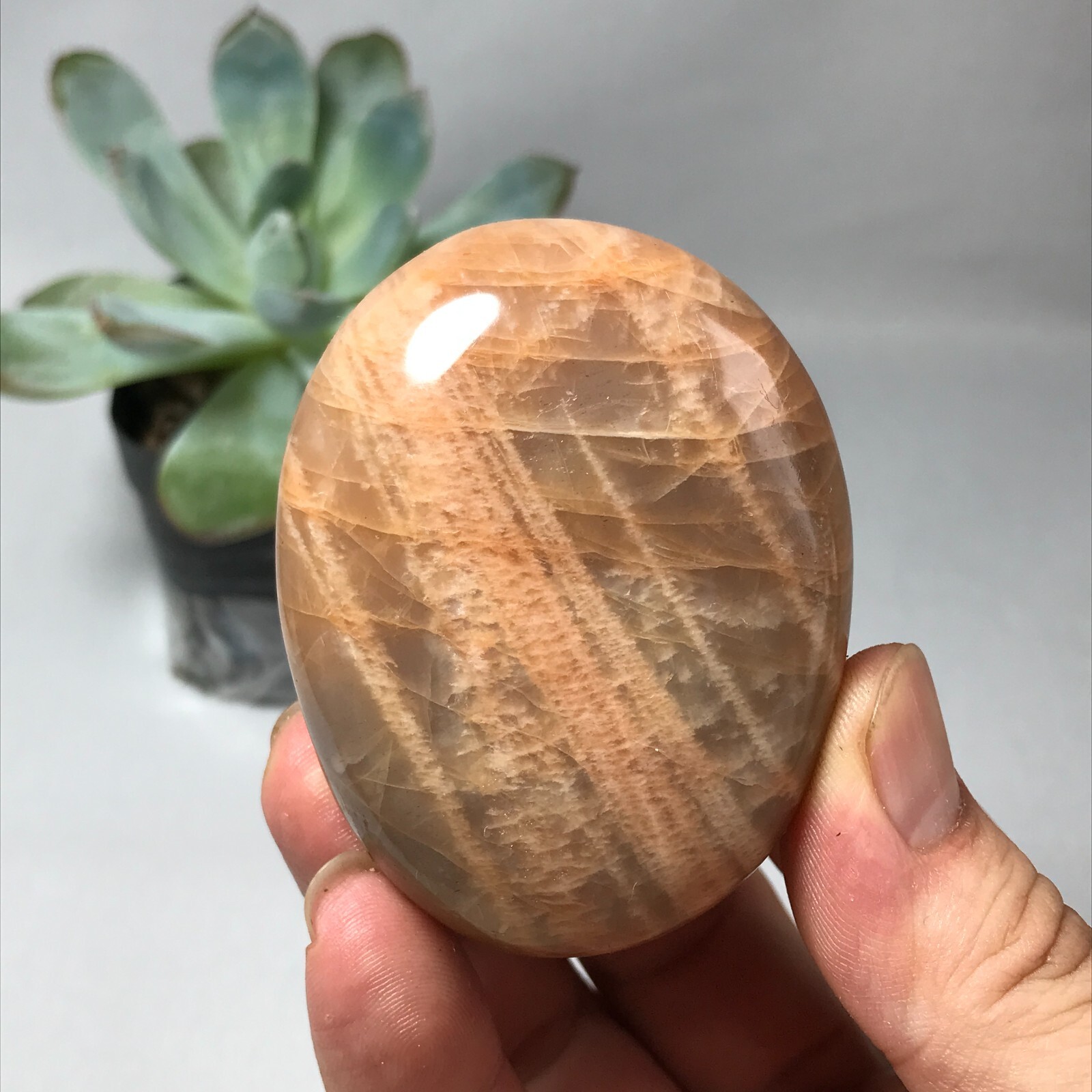 65mm Natural orange moonstone polish/rough Crystal specimens Mineral 152g g6683