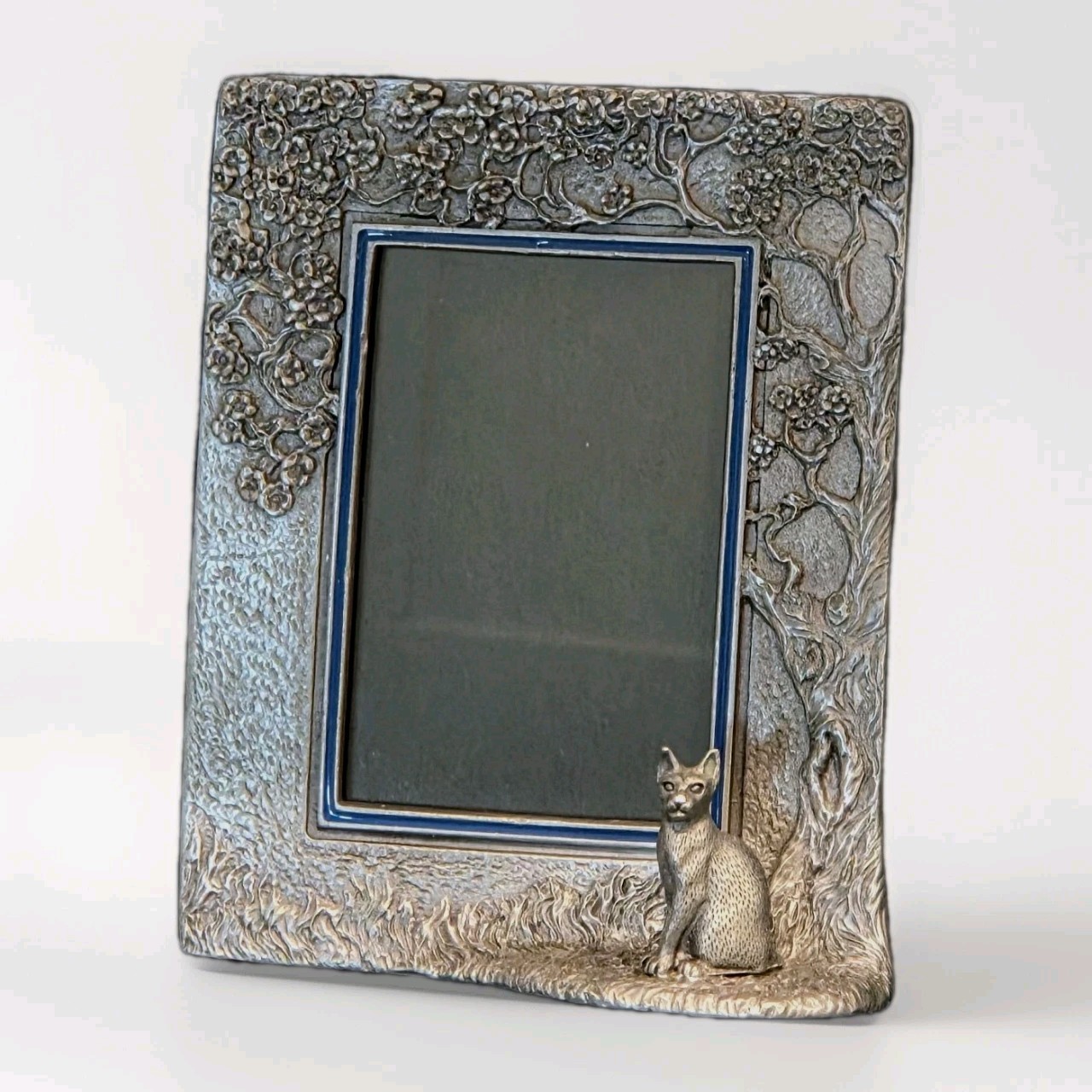Vintage Rawcliffe Pewter Short Hair Cat Picture Frame 1990 Silver Tone 2”x3” 