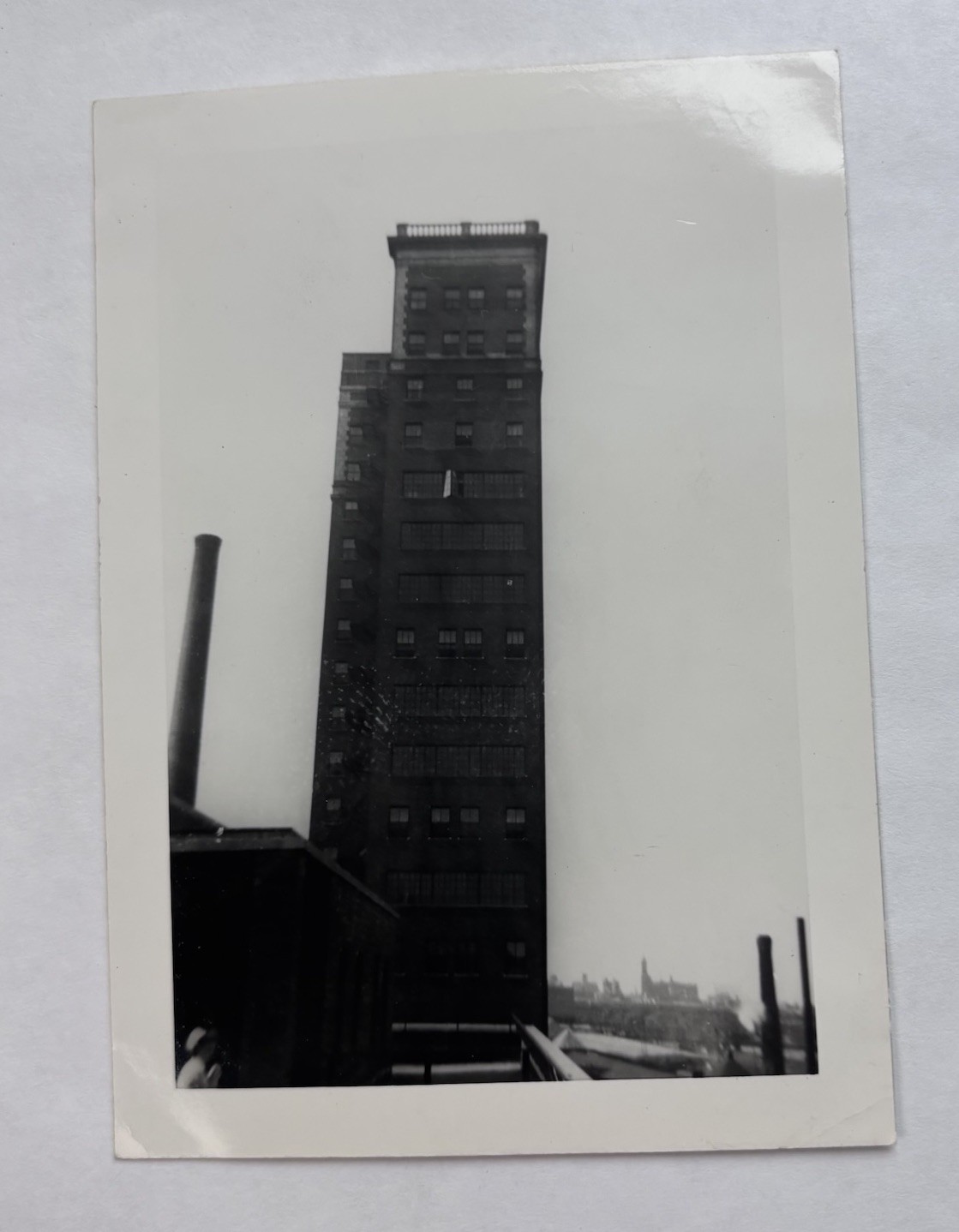 Vintage Photo c1940s St Luke's Hospital Building Chicago Illinois B&W Snapshot