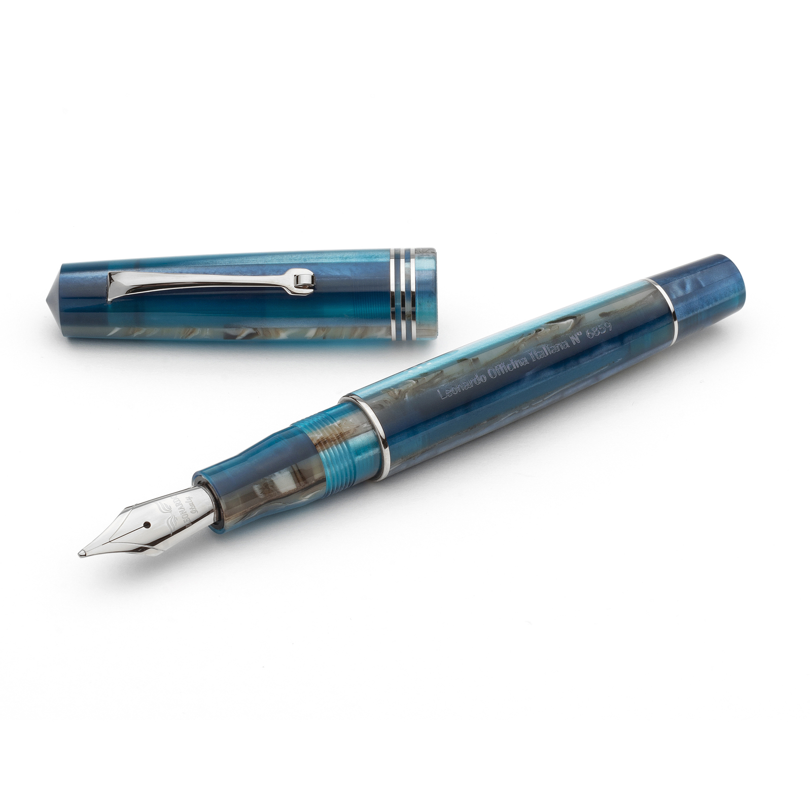 Leonardo Momento Zero Fountain Pen in Blue Hawaii 2021 w/ Silver Trim - Medium