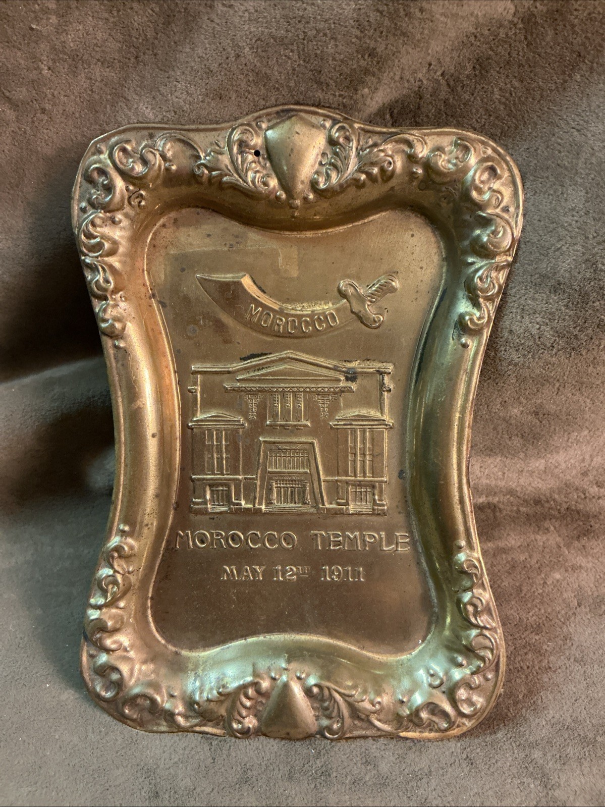 Vintage pressed brass souvenir Morocco temple Masonic Shriners Sm tray 1911