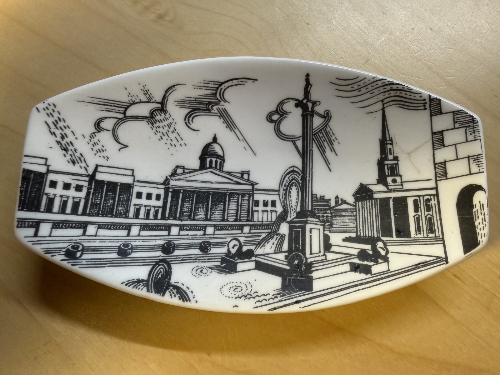FOLEY BONE CHINA OLD LONDON PRINTS TRAFALGAR SQUARE OVAL TRAY/ TRINKET DISH