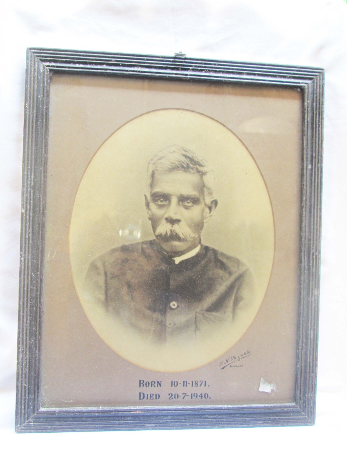 Antique Black & White Photograph Old Indian Man Died in 1940, Fashion Costumes.