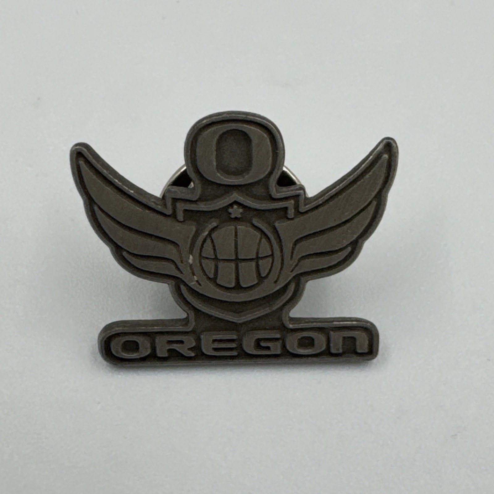 University Of Oregon Ducks Basketball Wings Pewter Lapel Pin