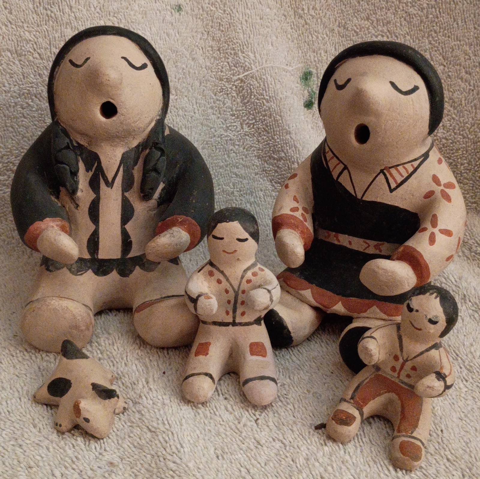 Mary & Leonard Trujillo of Cochiti Pueblo, are the creators of these 5 Pieces 