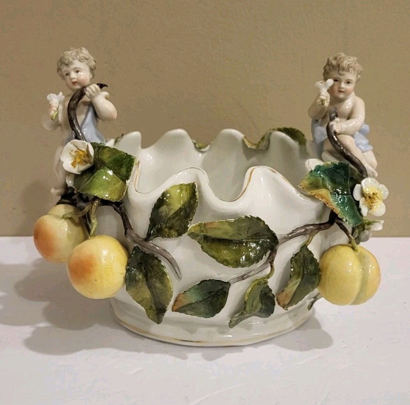 Antique Sitzendorf Bowl Floral Embossed & Cherubs Vase 7\