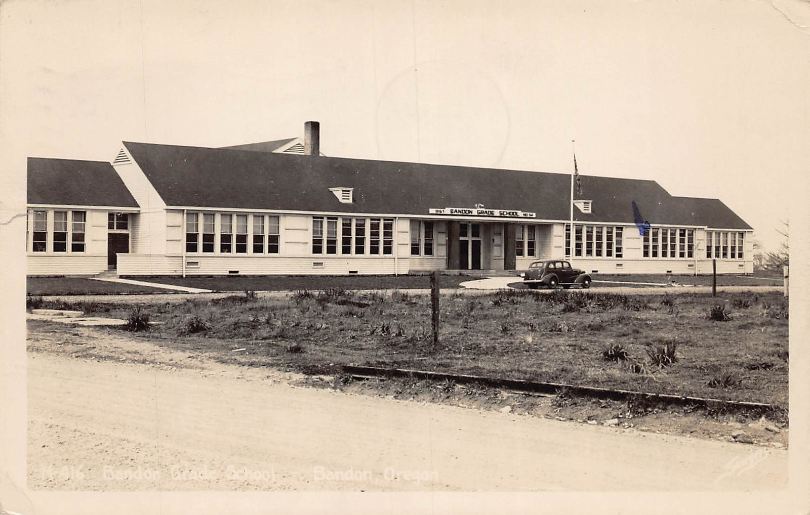J73/ Bandon Oregon RPPC Postcard c1940s Bandon Grade School 370