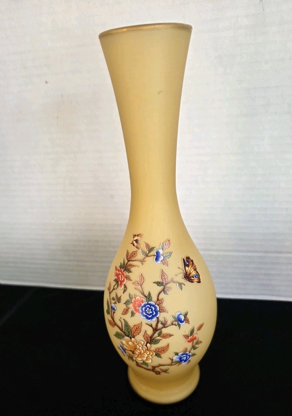 Bristol Style Blown Yellow Glass Vase Handpainted Floral Design Made In Italy Bristol Style Blown Yellow Glass Vase Handpainted Floral Design Made In Italy