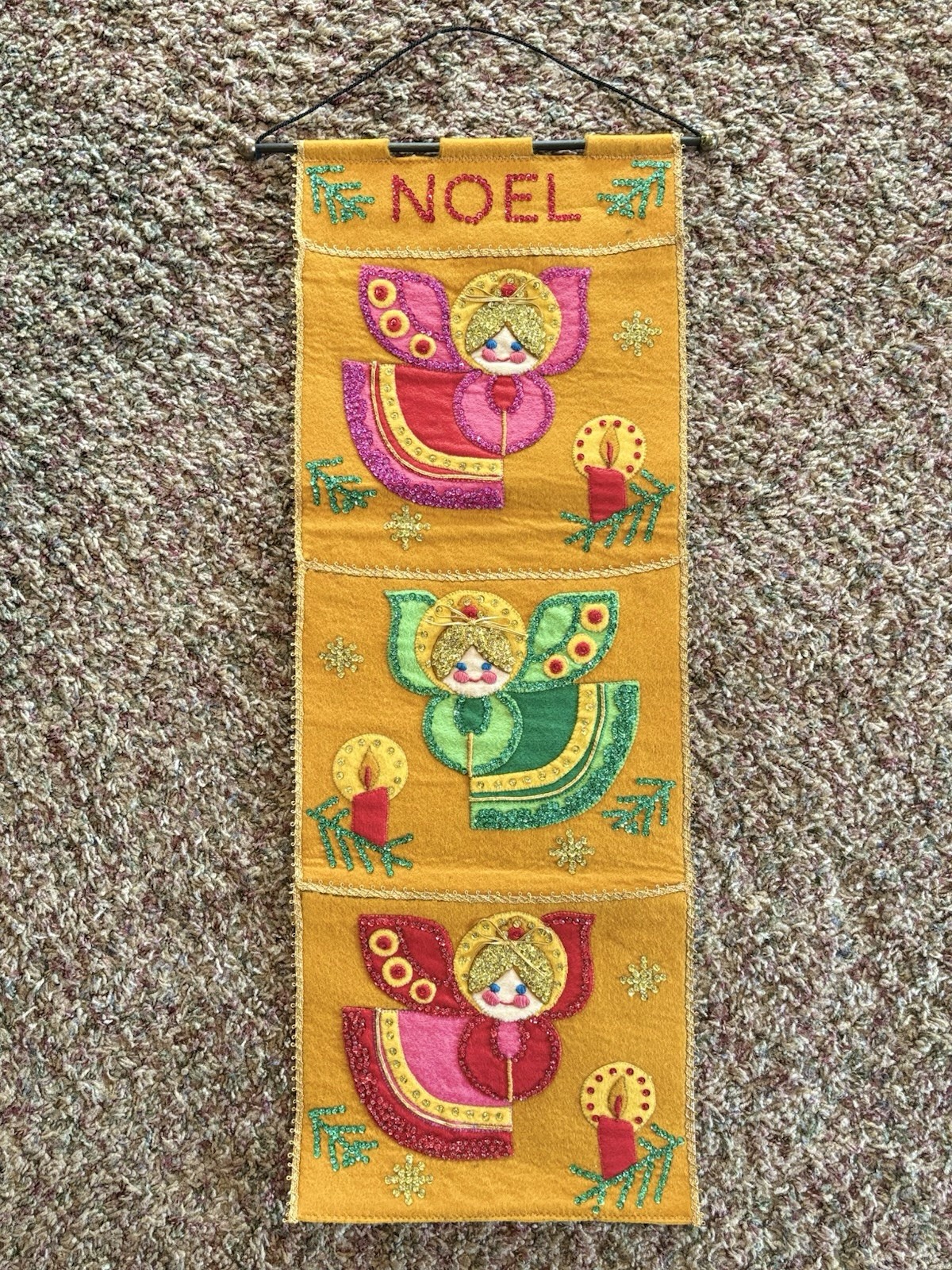 Vtg 1974 Bucilla Angels of Peace Felt Christmas Card Holder Wall Hanging Vtg 1974 Bucilla Angels of Peace Felt Christmas Card Holder Wall Hanging