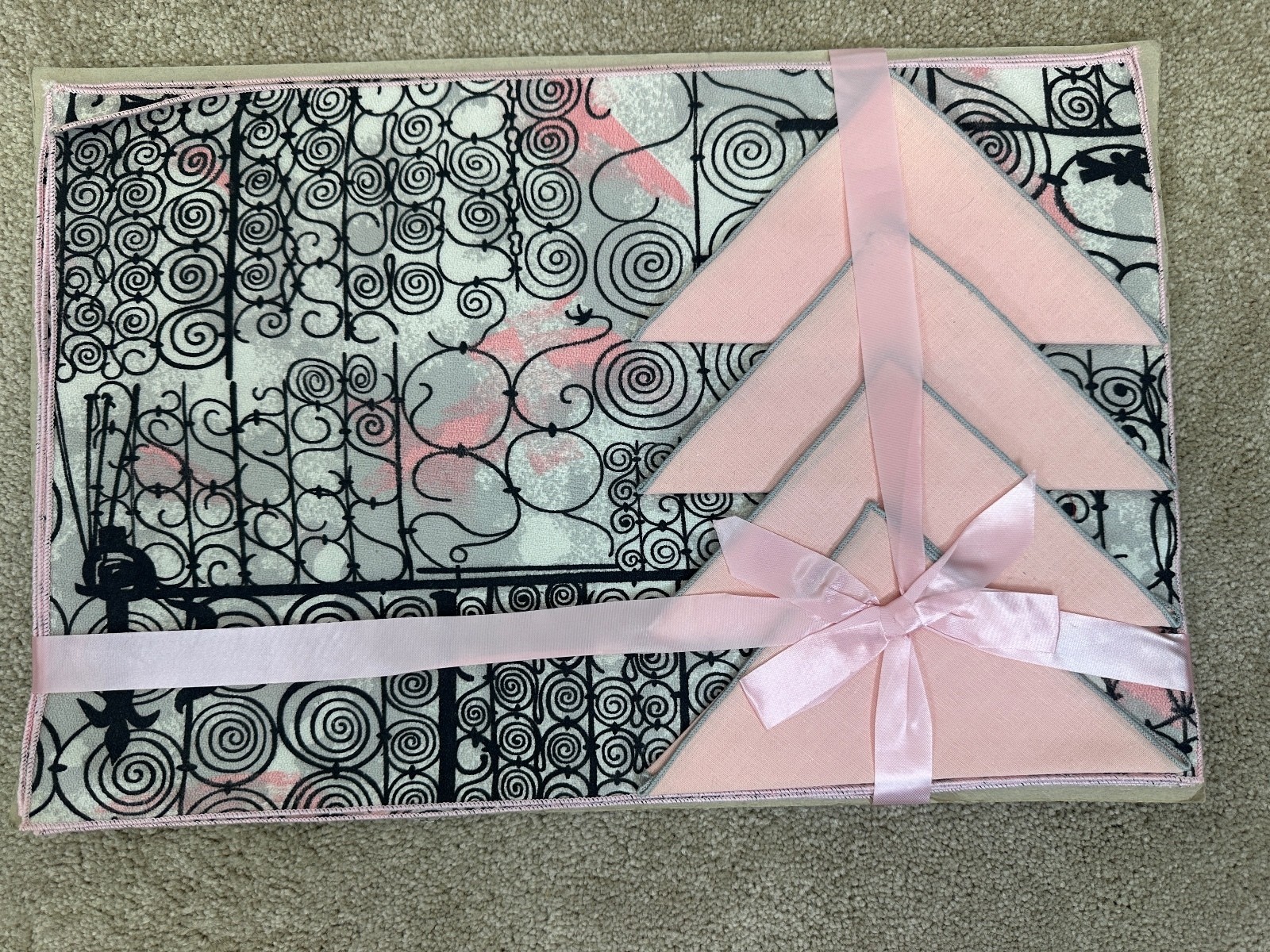 Vtg MCM New 4 Pink & Gray Placemat + Napkin Set Abstract Mod 1950s Linens