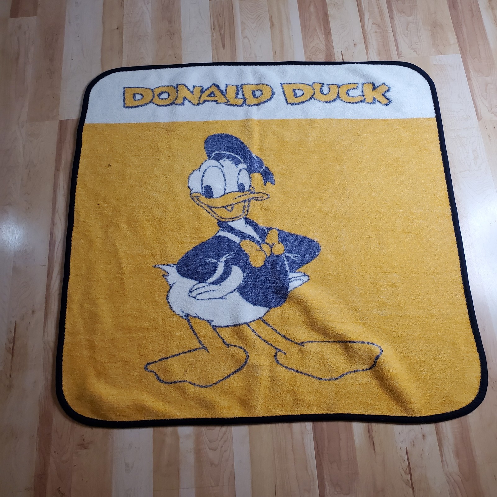 San Marcos Vintage Disney Donald Duck Blanket 43x44 Yellow Blue Reversible