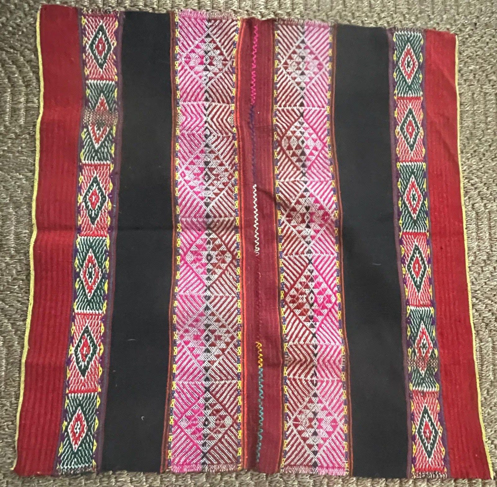 Q'ero Mestana Mesa Altar Ritual Cloth Handwoven on Loom Andean Textile 112534