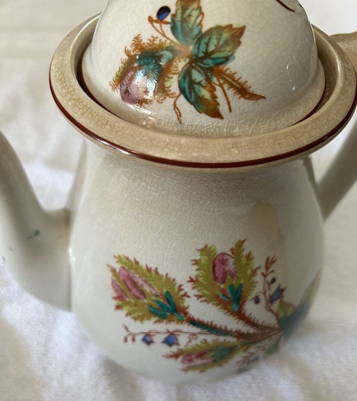 Steubenville Pitcher STB401.  Lid.  Some Aging. Beautiful Designs. 9.”