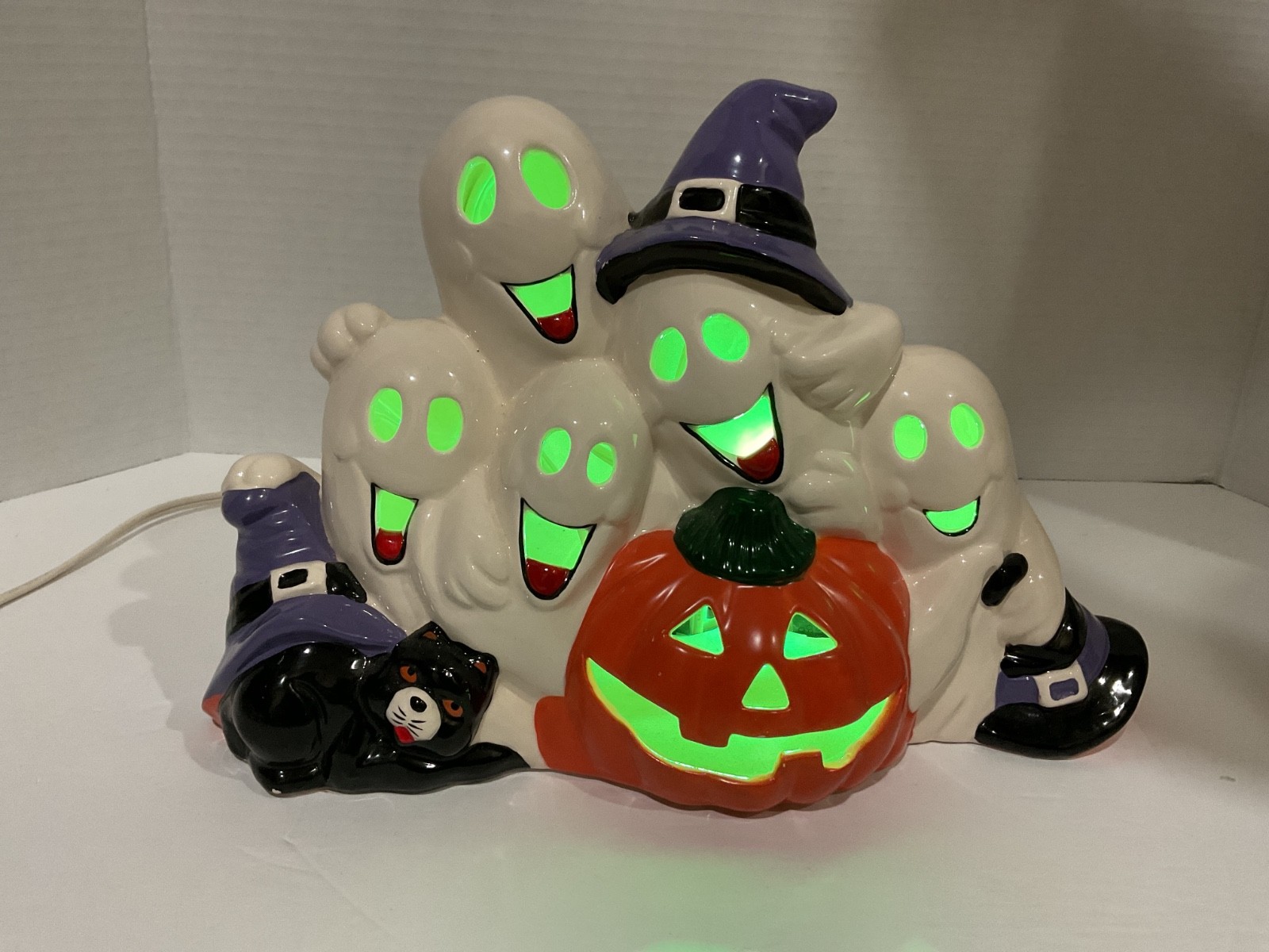 VTG-STUDIO 5 DOLOMITE CERAMIC 3 BLINKING LIGHTED GENIE/PUMPKIN DECORw/EXTRA CORD