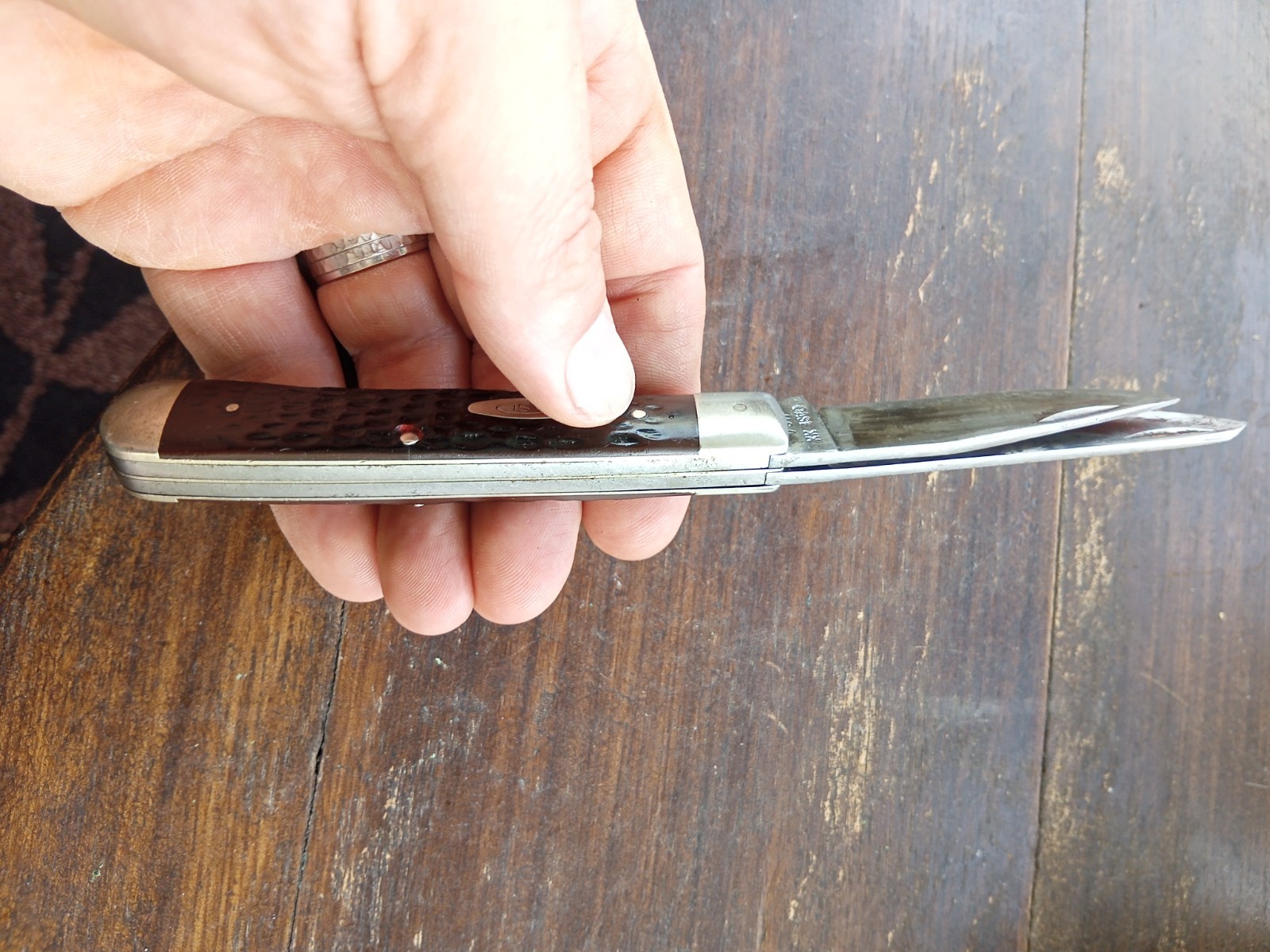 Vintage 1973 / 1974 Case XX 6254 Jigged Bone Trapper Pocket Knife 6-7 Dot